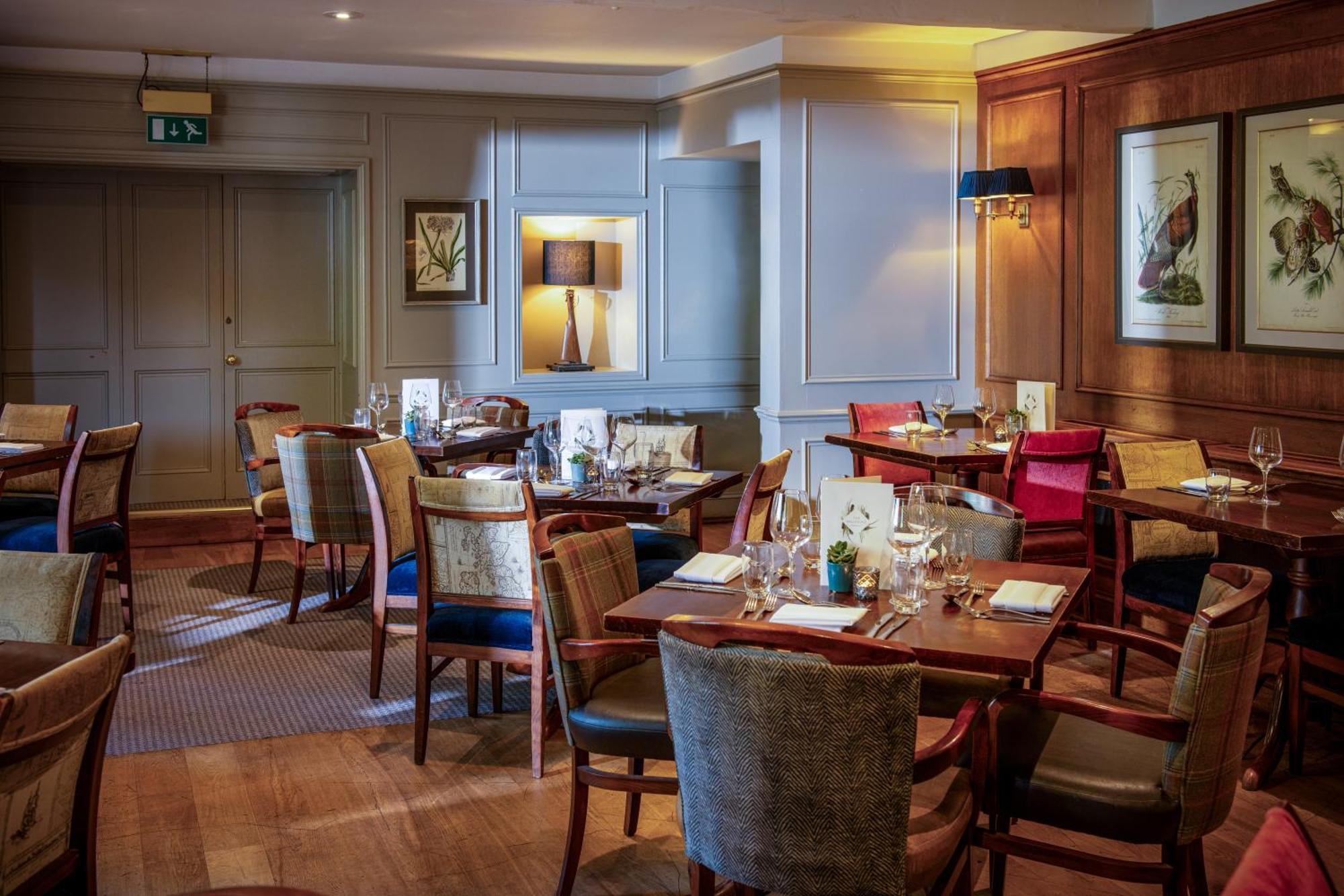 מלון בלקברן The Millstone, Mellor מראה חיצוני תמונה The restaurant at The Old parsonage