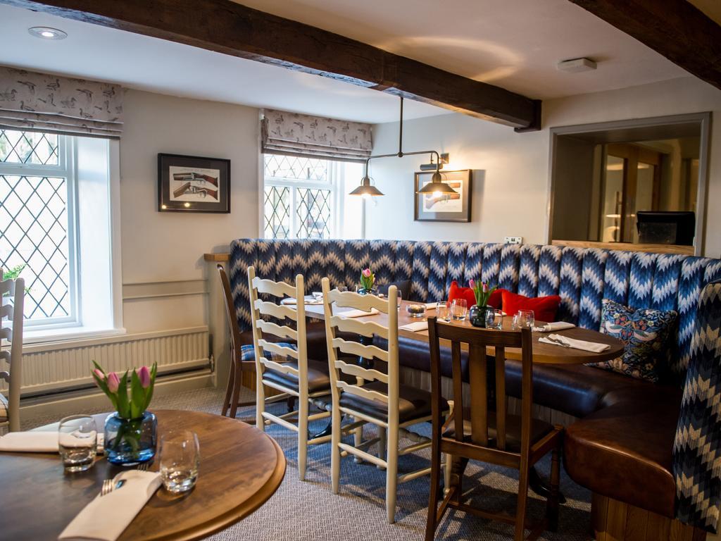 מלון בלקברן The Millstone, Mellor מראה חיצוני תמונה The restaurant at The Old Parsonage